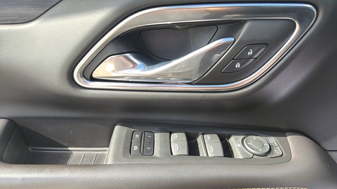 2023 GMC Yukon SLT Sherwood Park AB