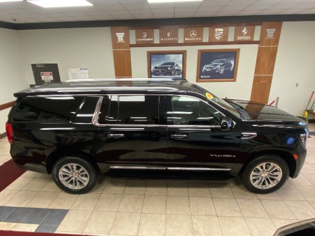 2023 GMC Yukon XL 4WD SLT