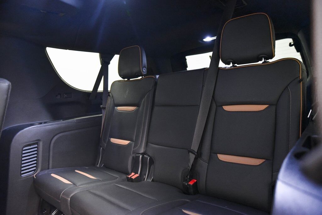 2023 GMC Yukon XL AT4 Akron