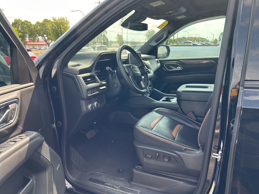 2023 GMC Yukon XL AT4 Akron