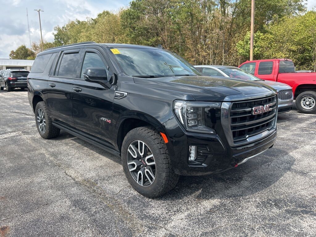2023 GMC Yukon XL AT4 Akron