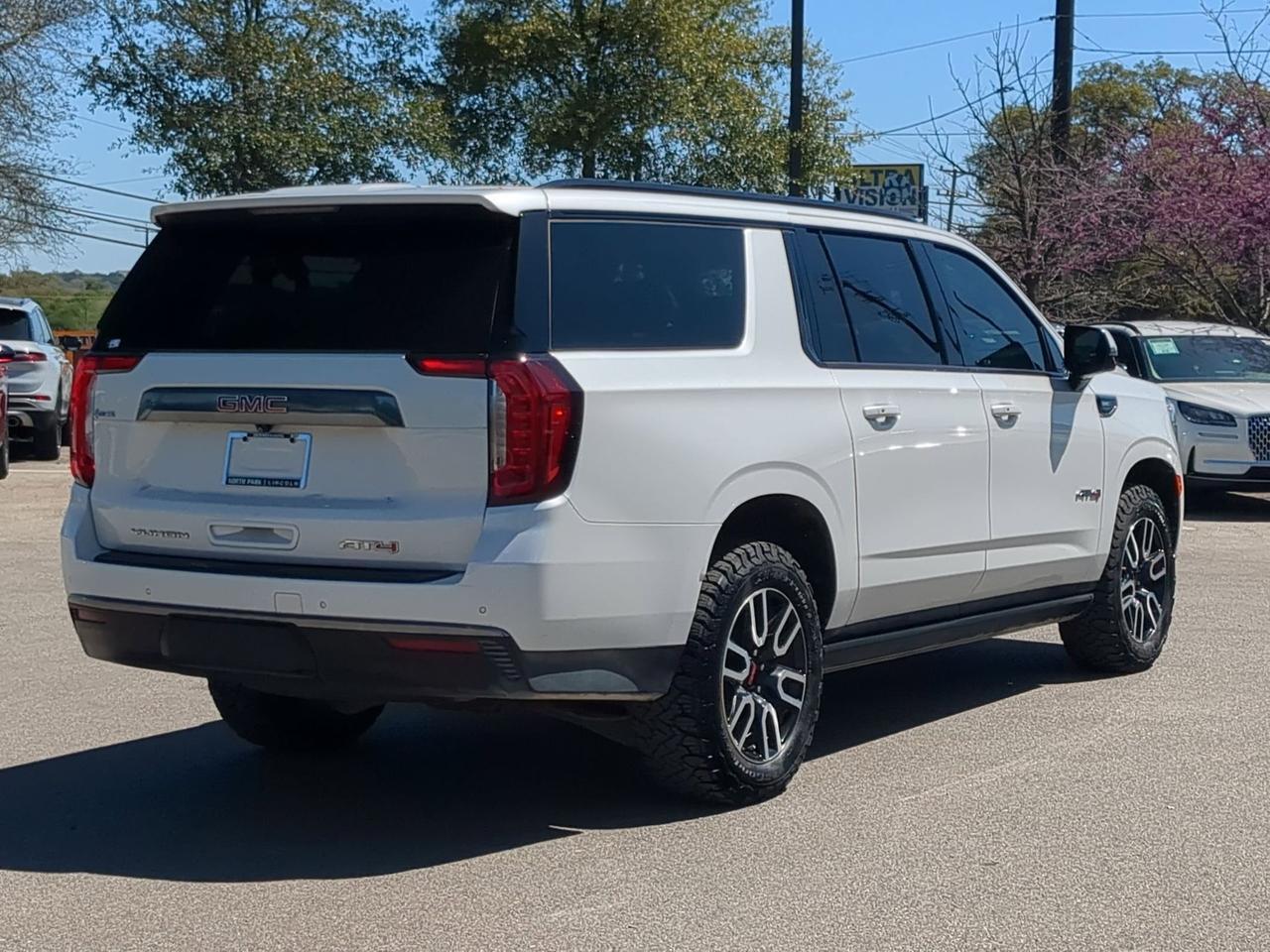 2023 GMC Yukon XL AT4