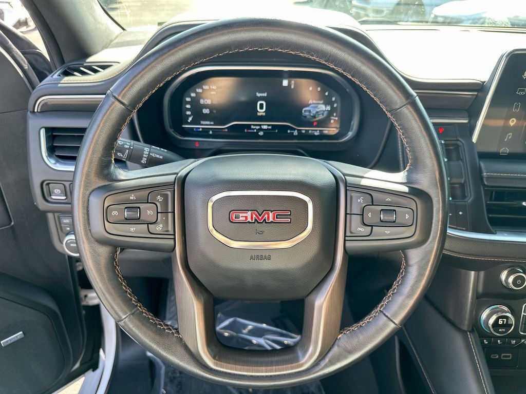 2023 GMC Yukon XL AT4