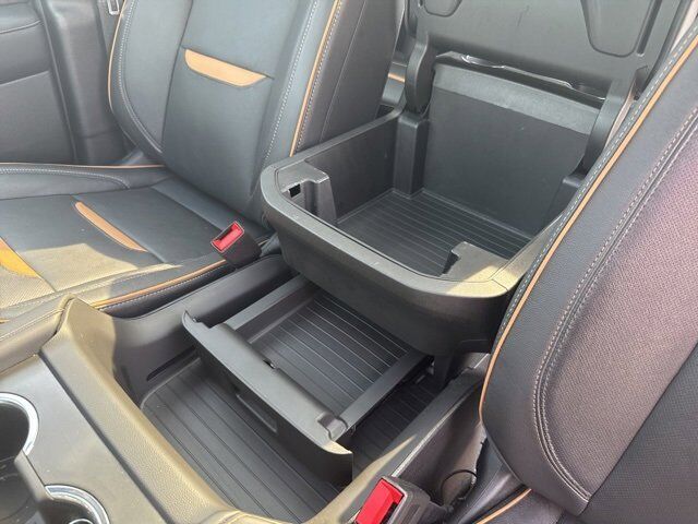 2023 GMC Yukon XL AT4 Carbondale IL