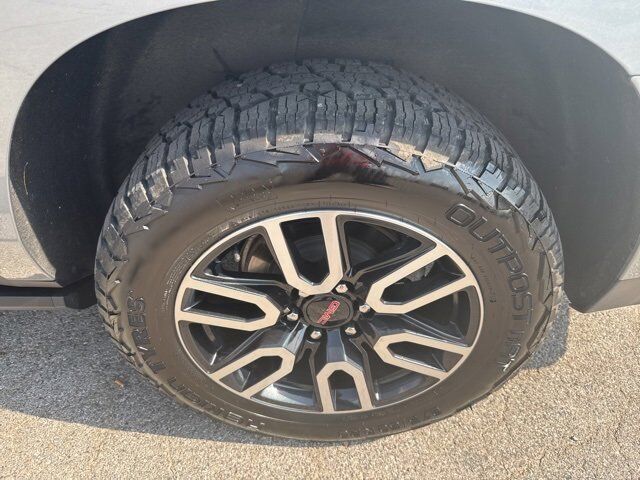 2023 GMC Yukon XL AT4 Carbondale IL