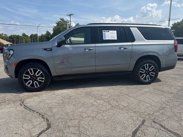 2023 GMC Yukon XL AT4