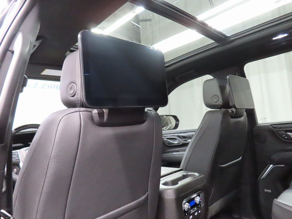 2023 GMC Yukon XL Denali 4WD 7 Passenger Fond du Lac WI