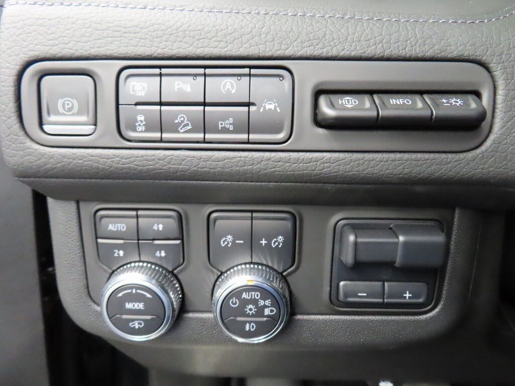 2023 GMC Yukon XL Denali 4WD 7 Passenger Fond du Lac WI