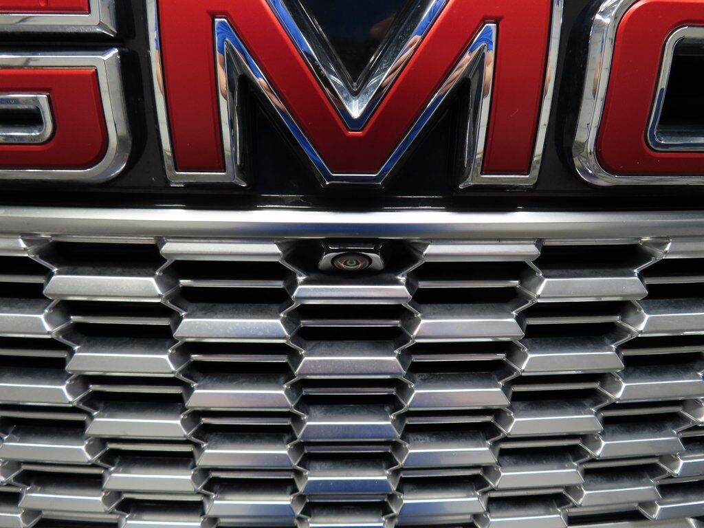 2023 GMC Yukon XL Denali 4WD 7 Passenger Fond du Lac WI