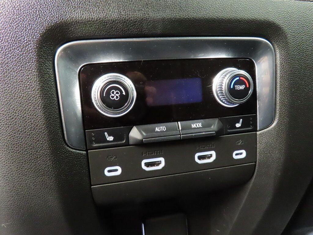 2023 GMC Yukon XL Denali 4WD 7 Passenger Fond du Lac WI