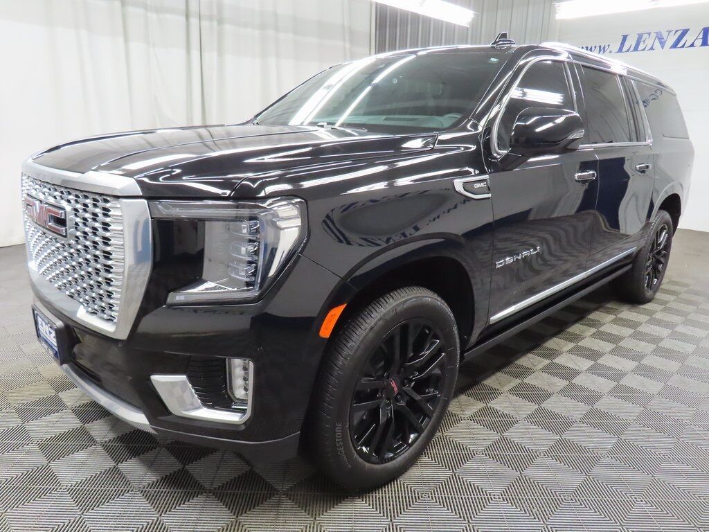 2023 GMC Yukon XL Denali 4WD 7 Passenger Fond du Lac WI