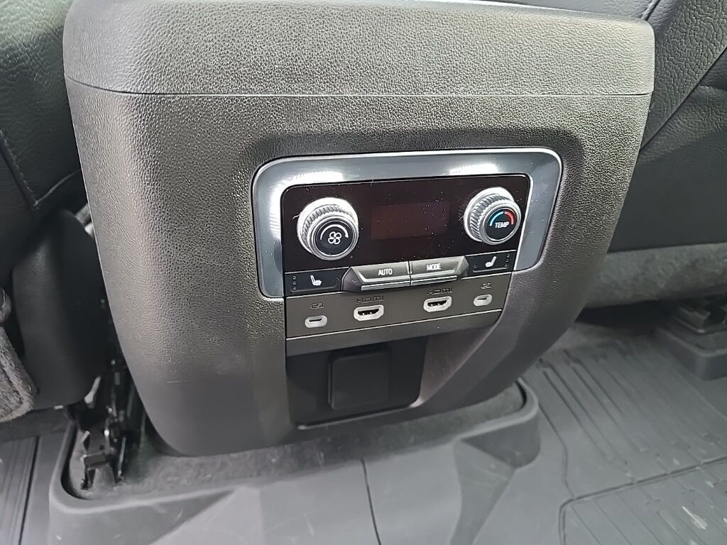 2023 GMC Yukon XL Denali 4WD 7 Passenger Fond du Lac WI