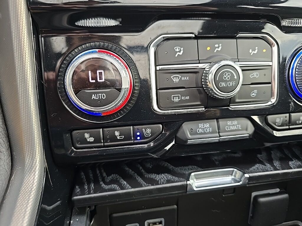 2023 GMC Yukon XL Denali 4WD 7 Passenger Fond du Lac WI