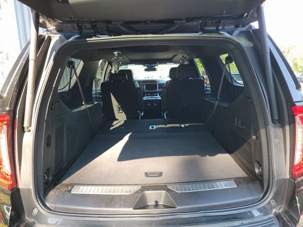 2023 GMC Yukon XL Denali Akron