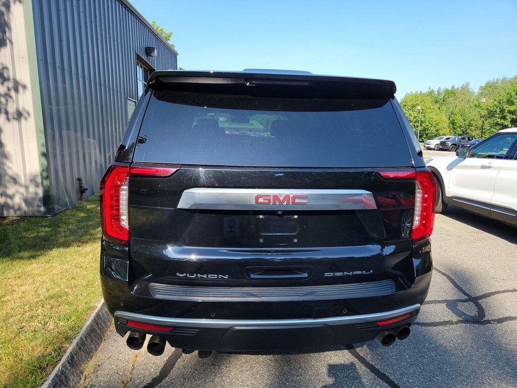 2023 GMC Yukon XL Denali Akron