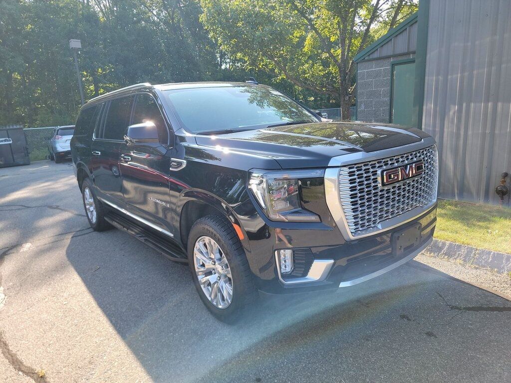 2023 GMC Yukon XL Denali Akron
