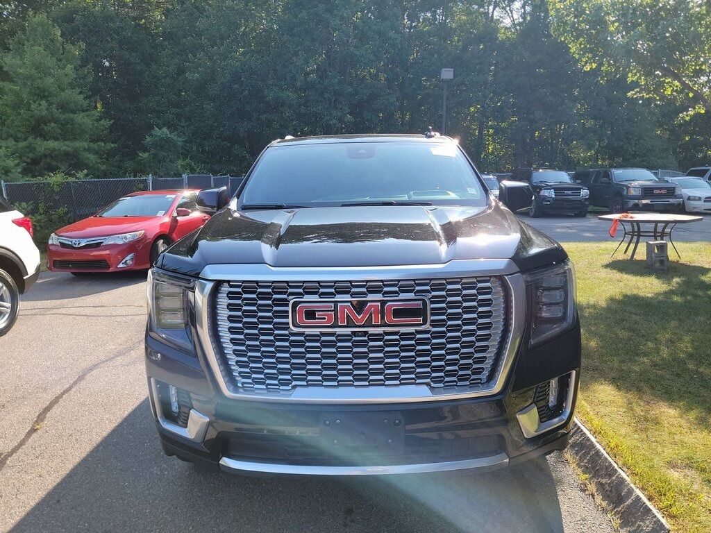 2023 GMC Yukon XL Denali Akron