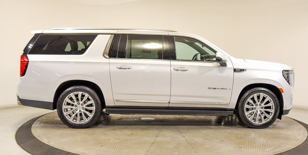 2023 GMC Yukon XL Denali Akron