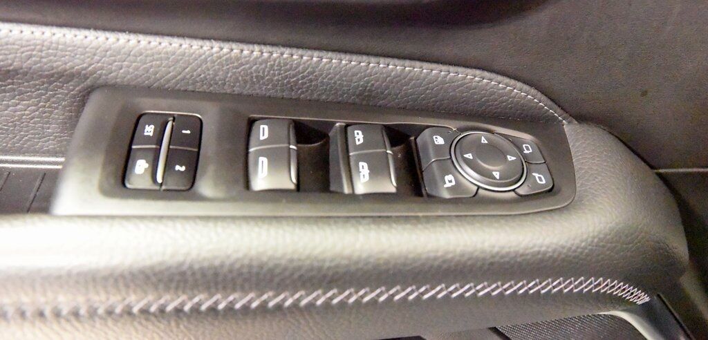 2023 GMC Yukon XL Denali Akron