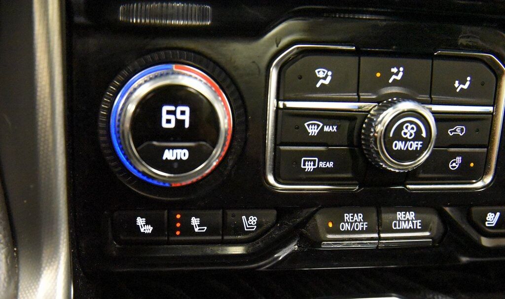 2023 GMC Yukon XL Denali Akron