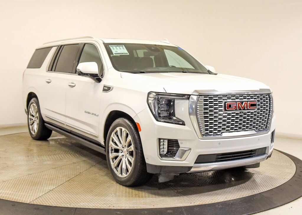 2023 GMC Yukon XL Denali Akron