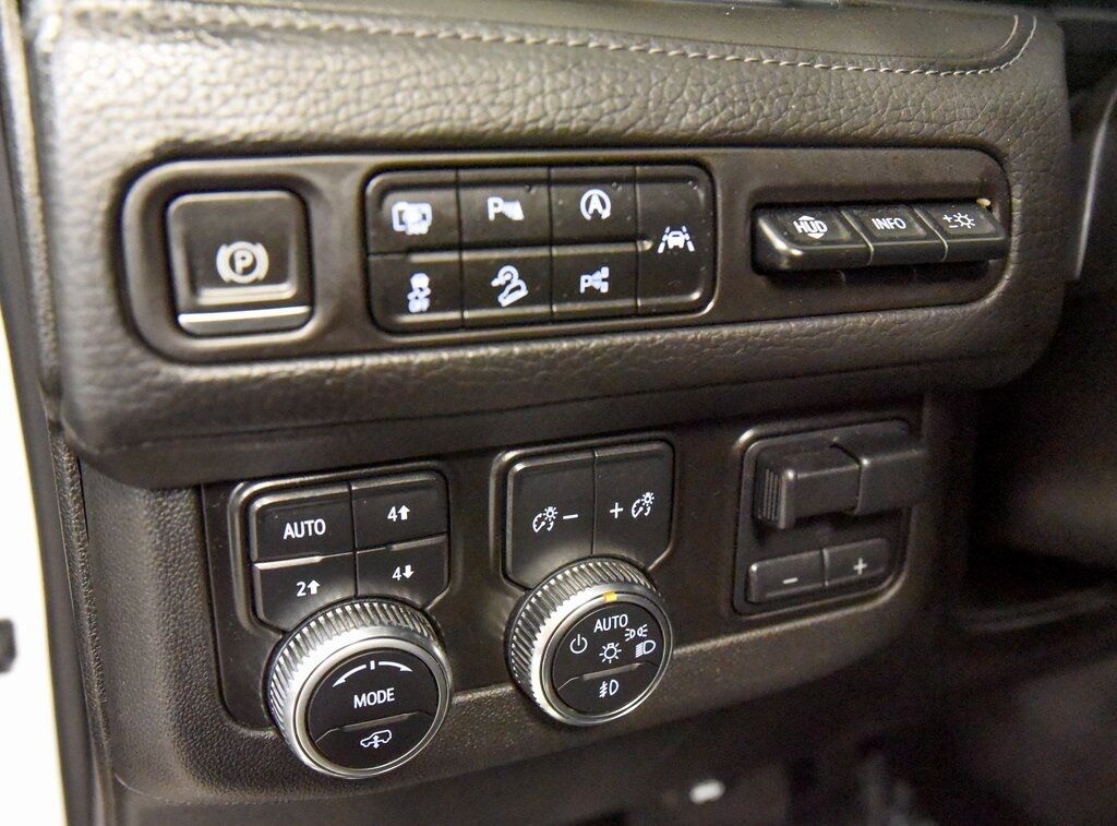 2023 GMC Yukon XL Denali Akron