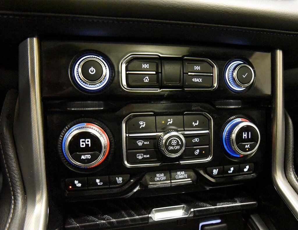 2023 GMC Yukon XL Denali Akron