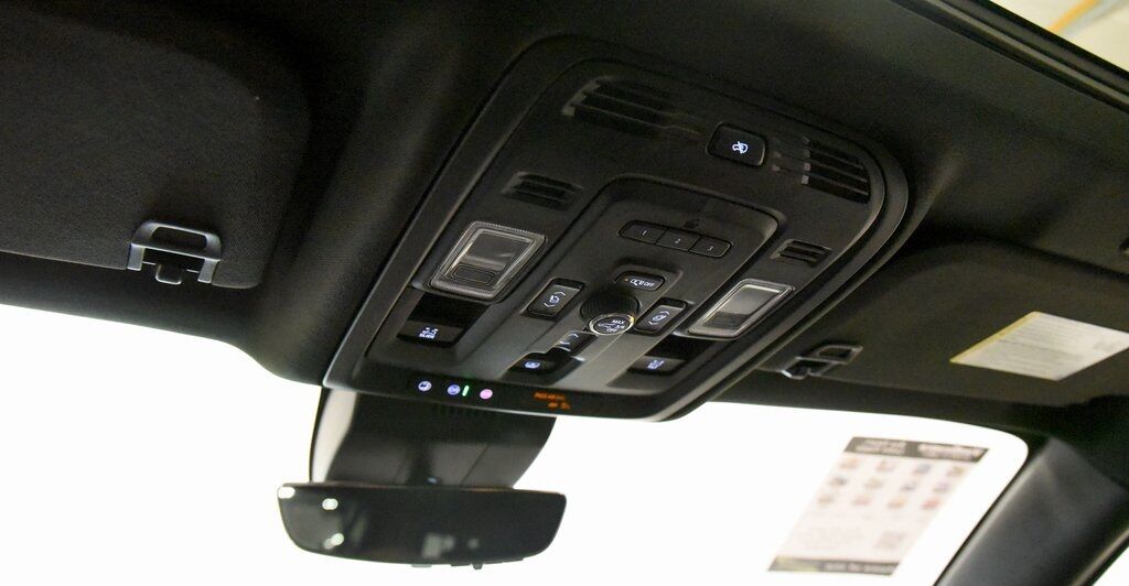 2023 GMC Yukon XL Denali Akron