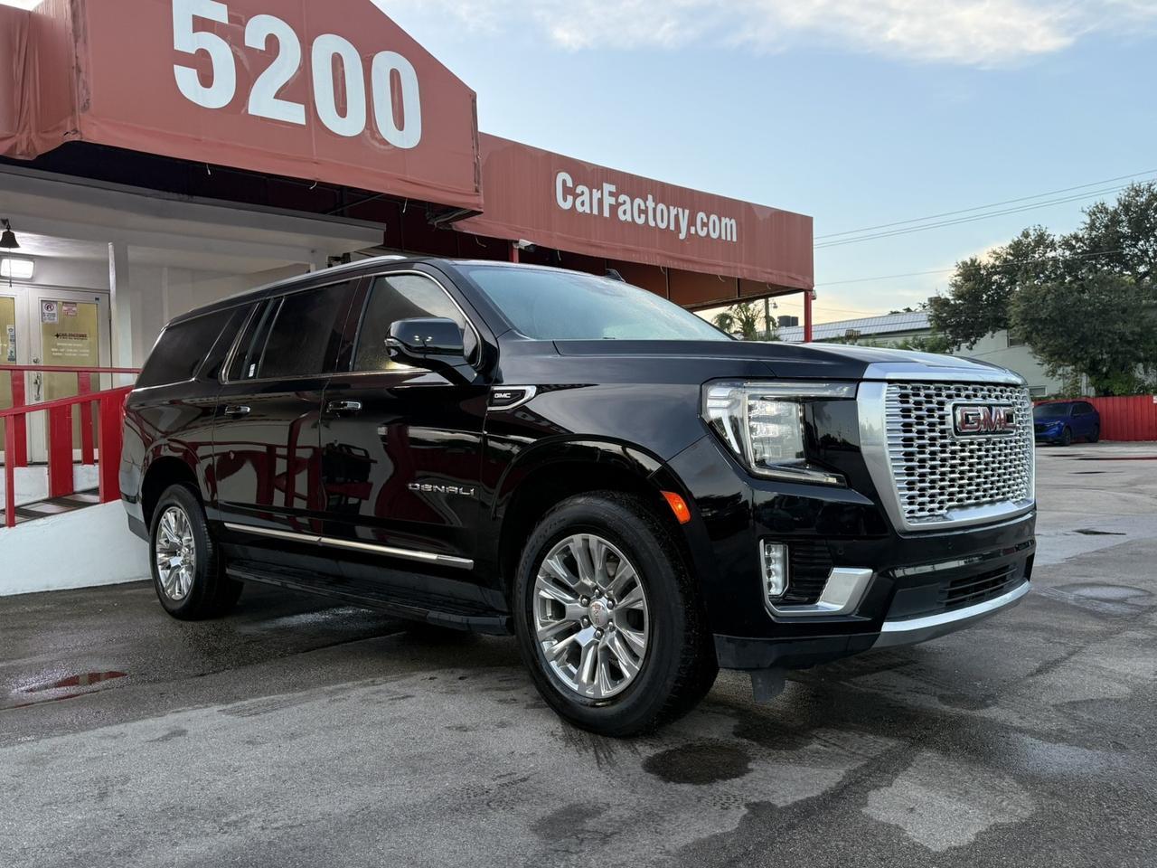 2023 GMC Yukon XL Denali Hollywood FL