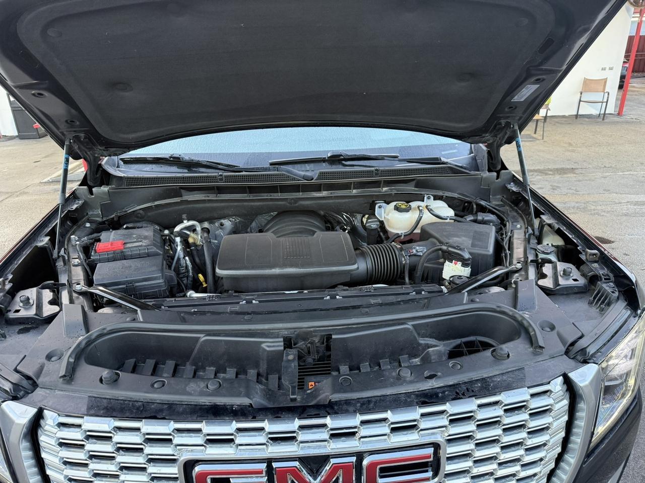 2023 GMC Yukon XL Denali Hollywood FL