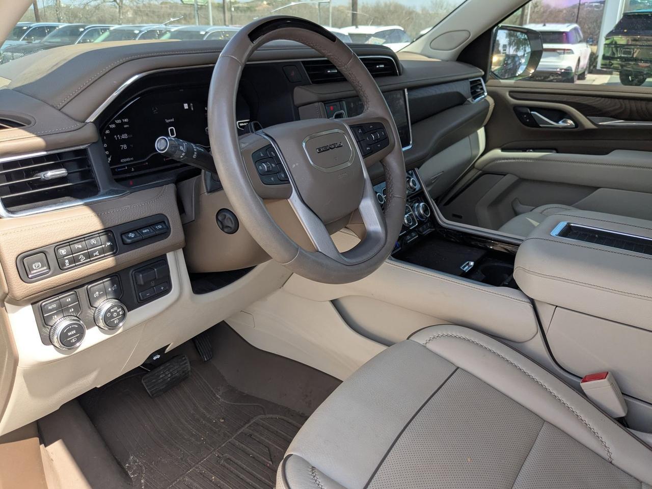 2023 GMC Yukon XL Denali