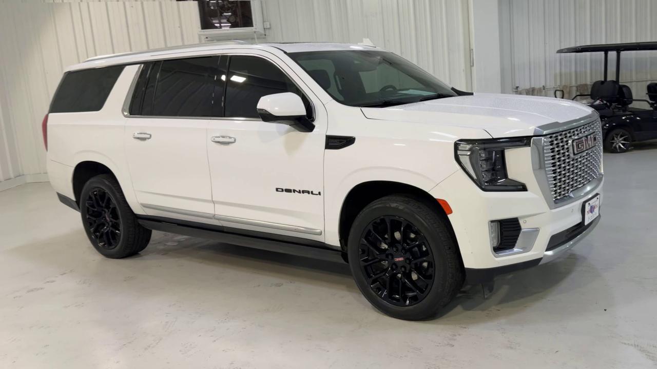 2023 GMC Yukon XL Denali