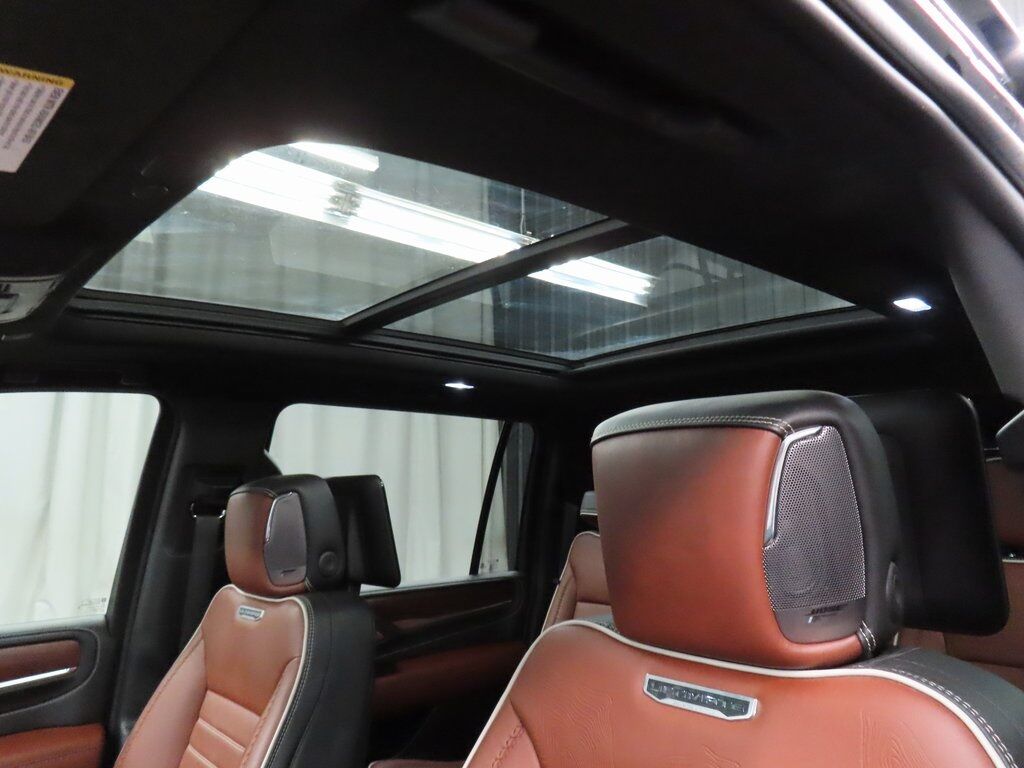2023 GMC Yukon XL Denali Ultimate 4WD 7 Passenger Fond du Lac WI