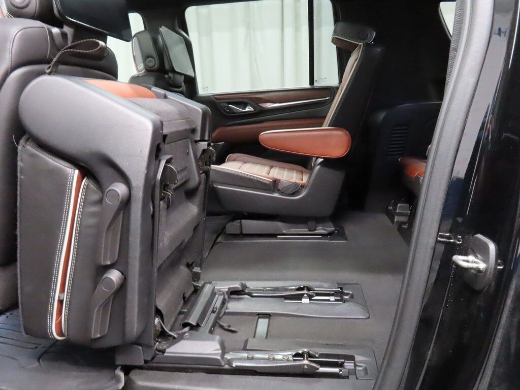 2023 GMC Yukon XL Denali Ultimate 4WD 7 Passenger Fond du Lac WI