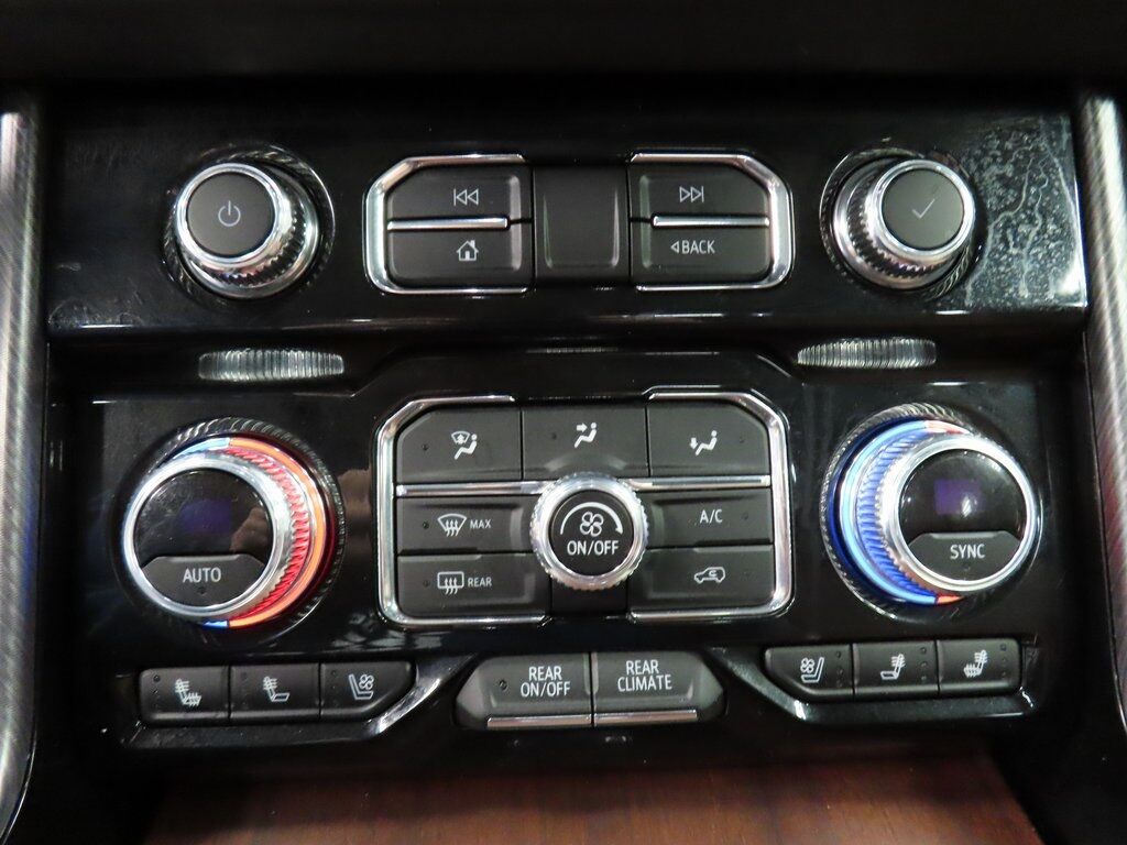 2023 GMC Yukon XL Denali Ultimate 4WD 7 Passenger Fond du Lac WI