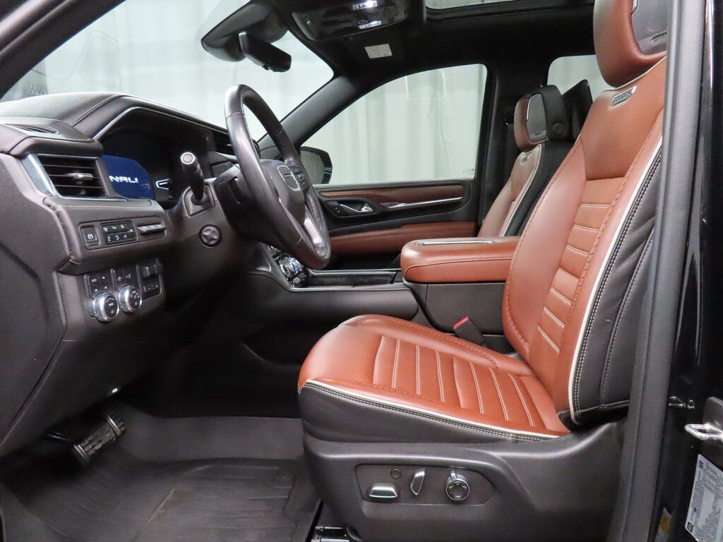 2023 GMC Yukon XL Denali Ultimate 4WD 7 Passenger Fond du Lac WI