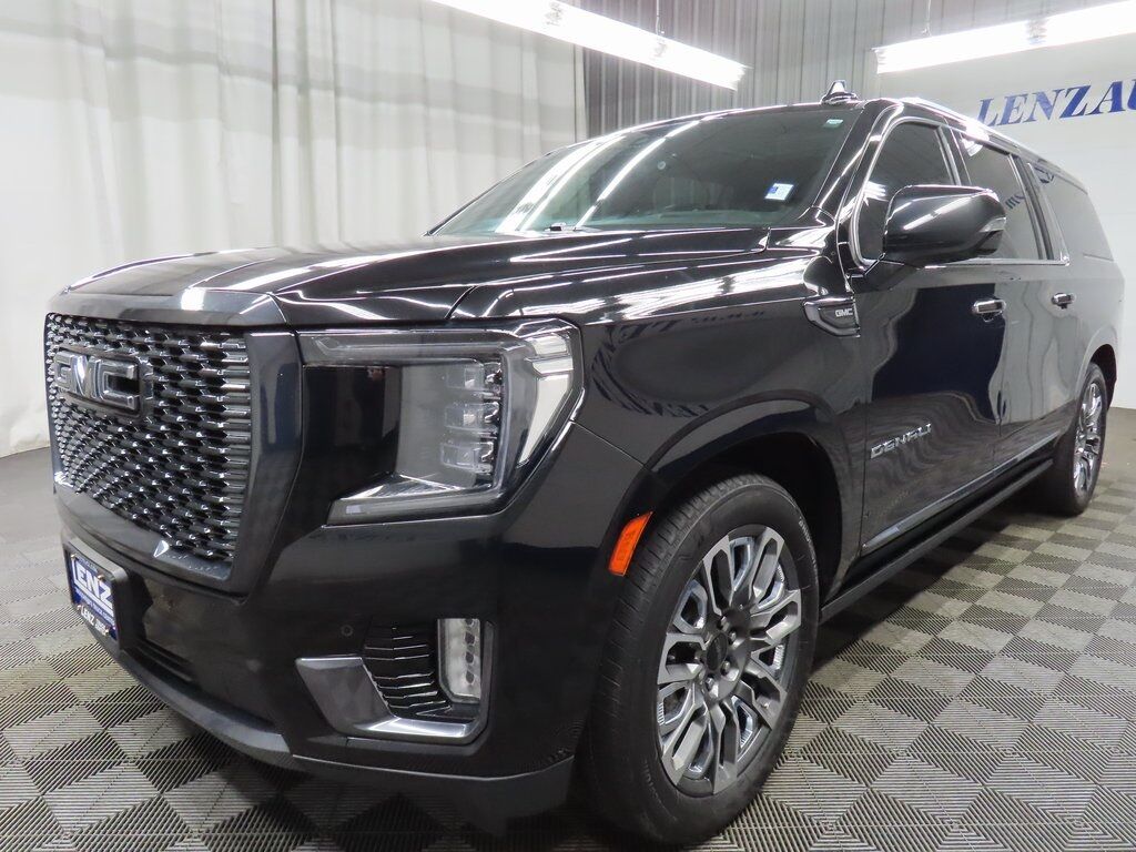 2023 GMC Yukon XL Denali Ultimate 4WD 7 Passenger Fond du Lac WI