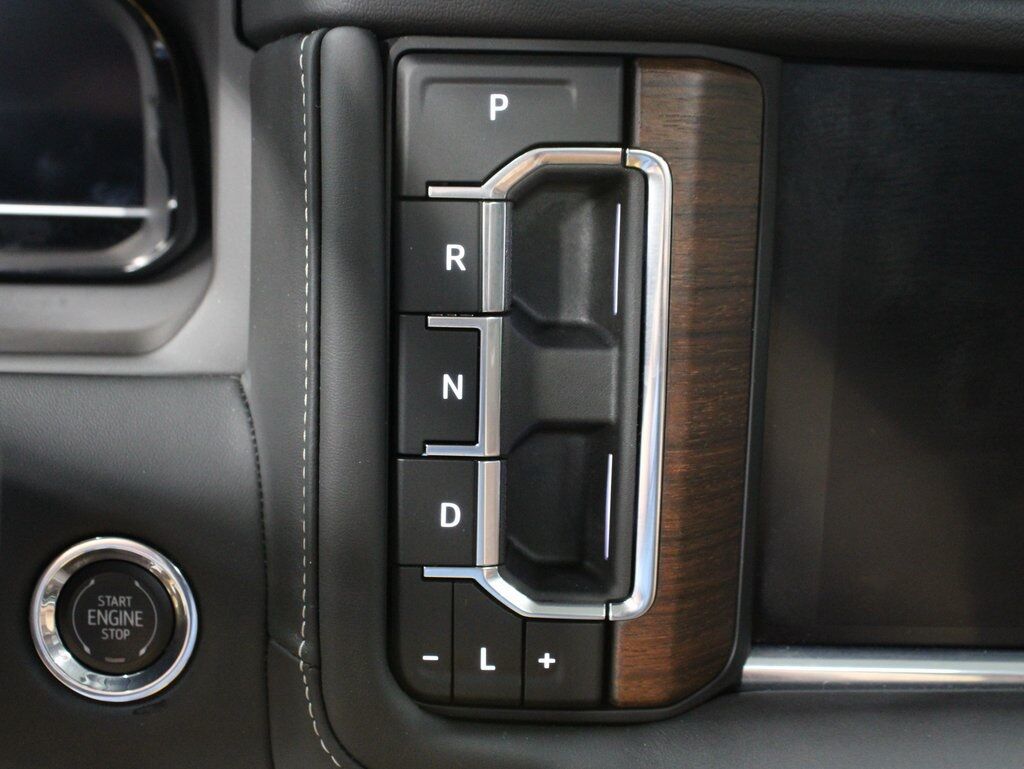 2023 GMC Yukon XL Denali Ultimate 4WD 7 Passenger Fond du Lac WI