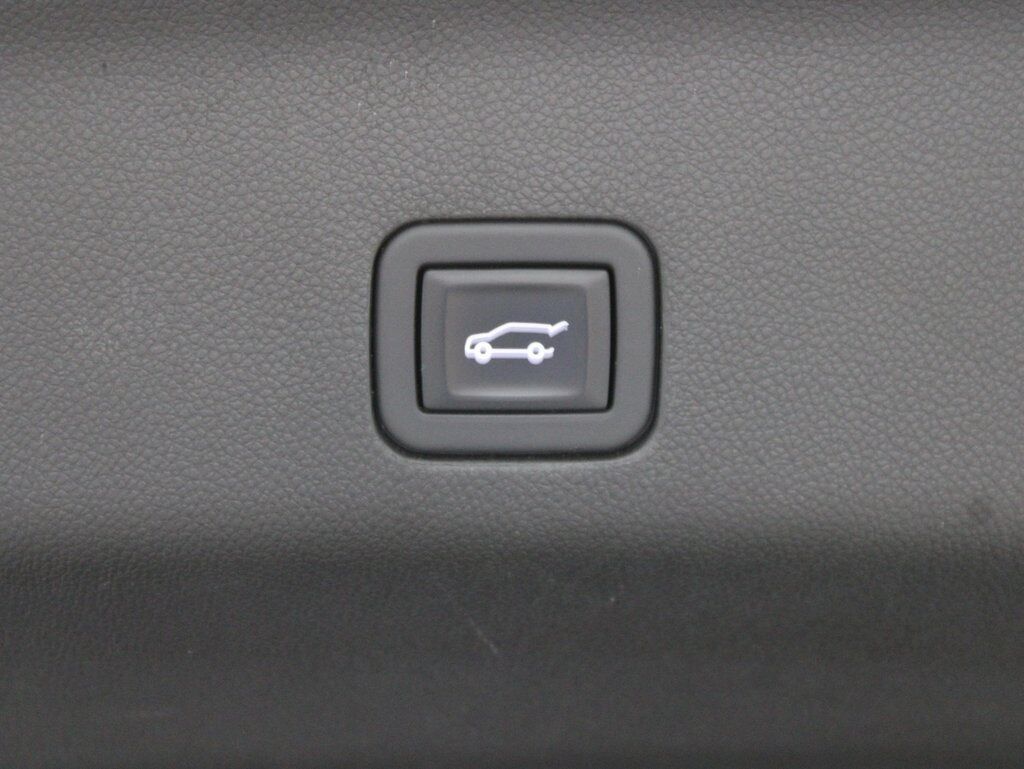 2023 GMC Yukon XL Denali Ultimate 4WD 7 Passenger Fond du Lac WI