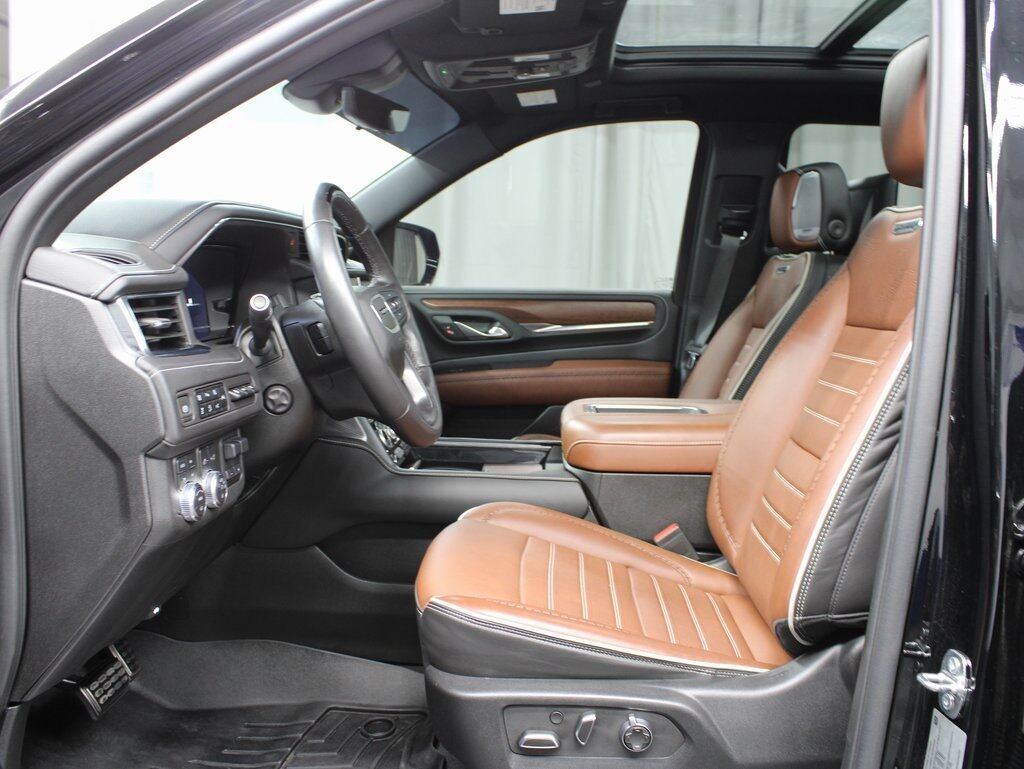 2023 GMC Yukon XL Denali Ultimate 4WD 7 Passenger Fond du Lac WI