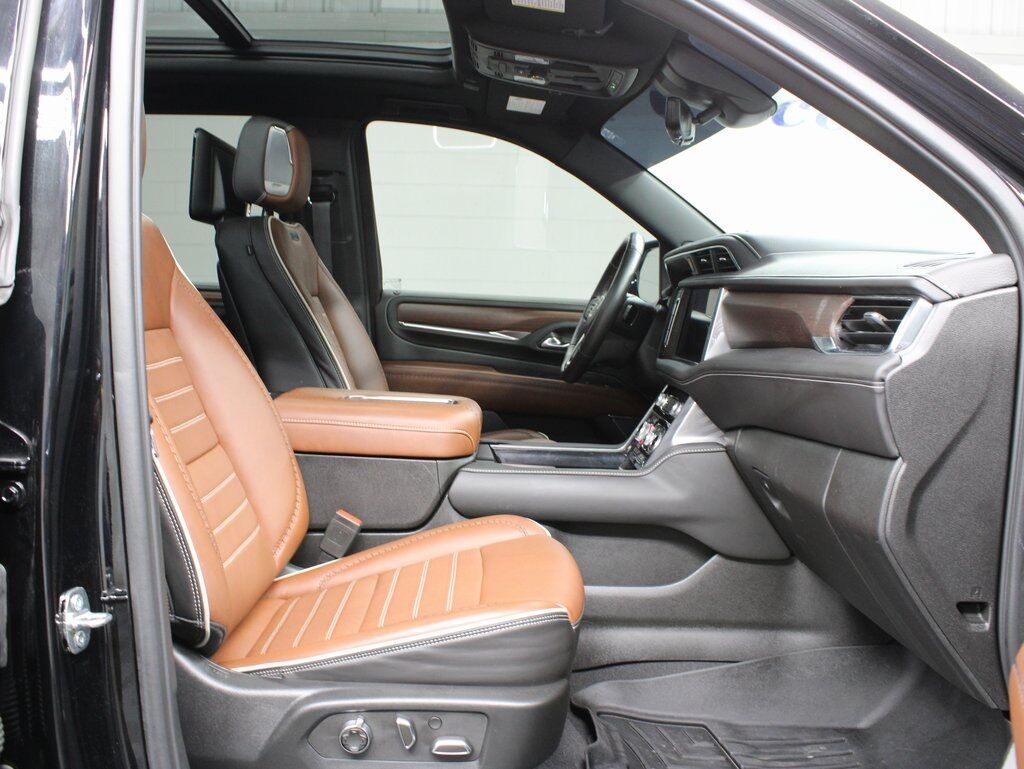 2023 GMC Yukon XL Denali Ultimate 4WD 7 Passenger Fond du Lac WI