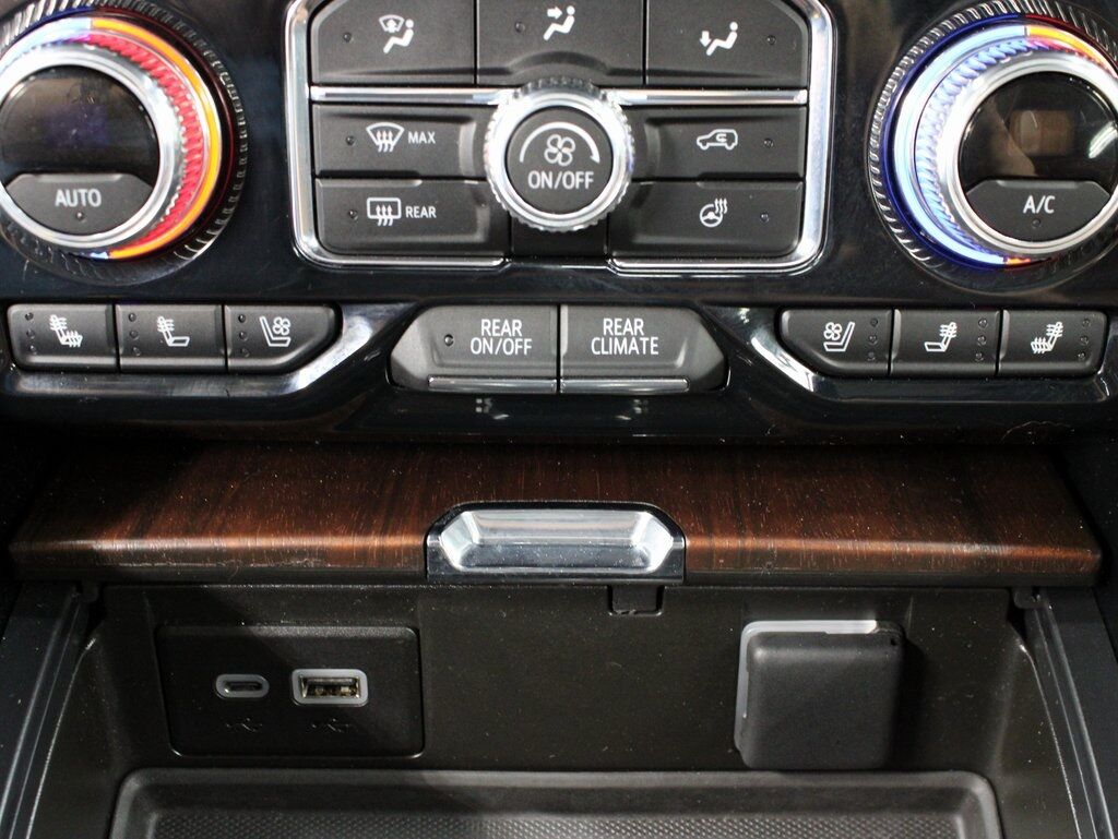 2023 GMC Yukon XL Denali Ultimate 4WD 7 Passenger Fond du Lac WI
