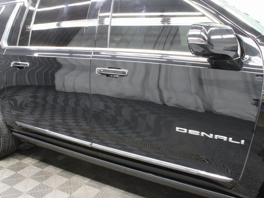2023 GMC Yukon XL Denali Ultimate 4WD 7 Passenger Fond du Lac WI