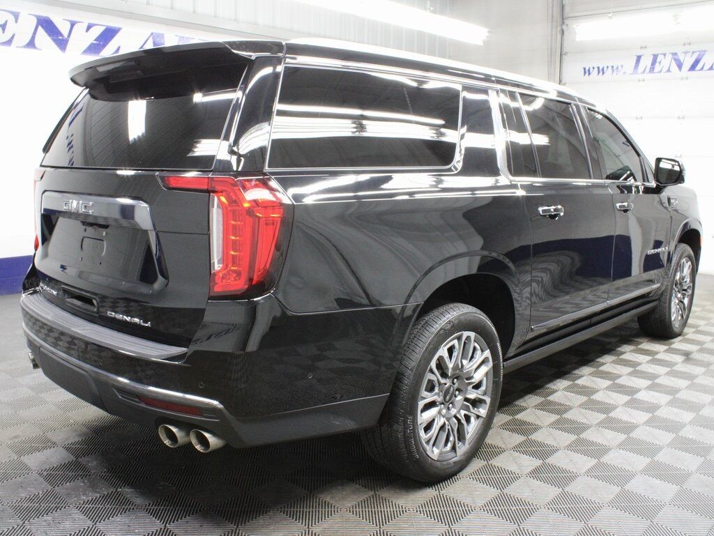 2023 GMC Yukon XL Denali Ultimate 4WD 7 Passenger Fond du Lac WI