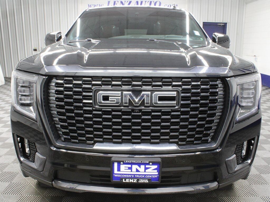 2023 GMC Yukon XL Denali Ultimate 4WD 7 Passenger Fond du Lac WI