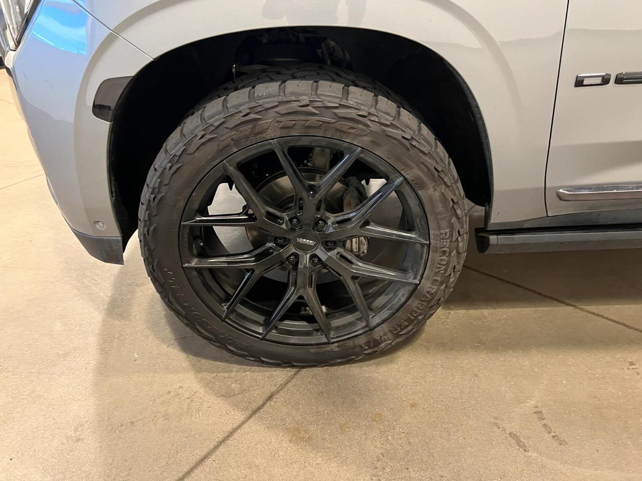 2023 GMC Yukon XL Denali Ultimate Parker CO
