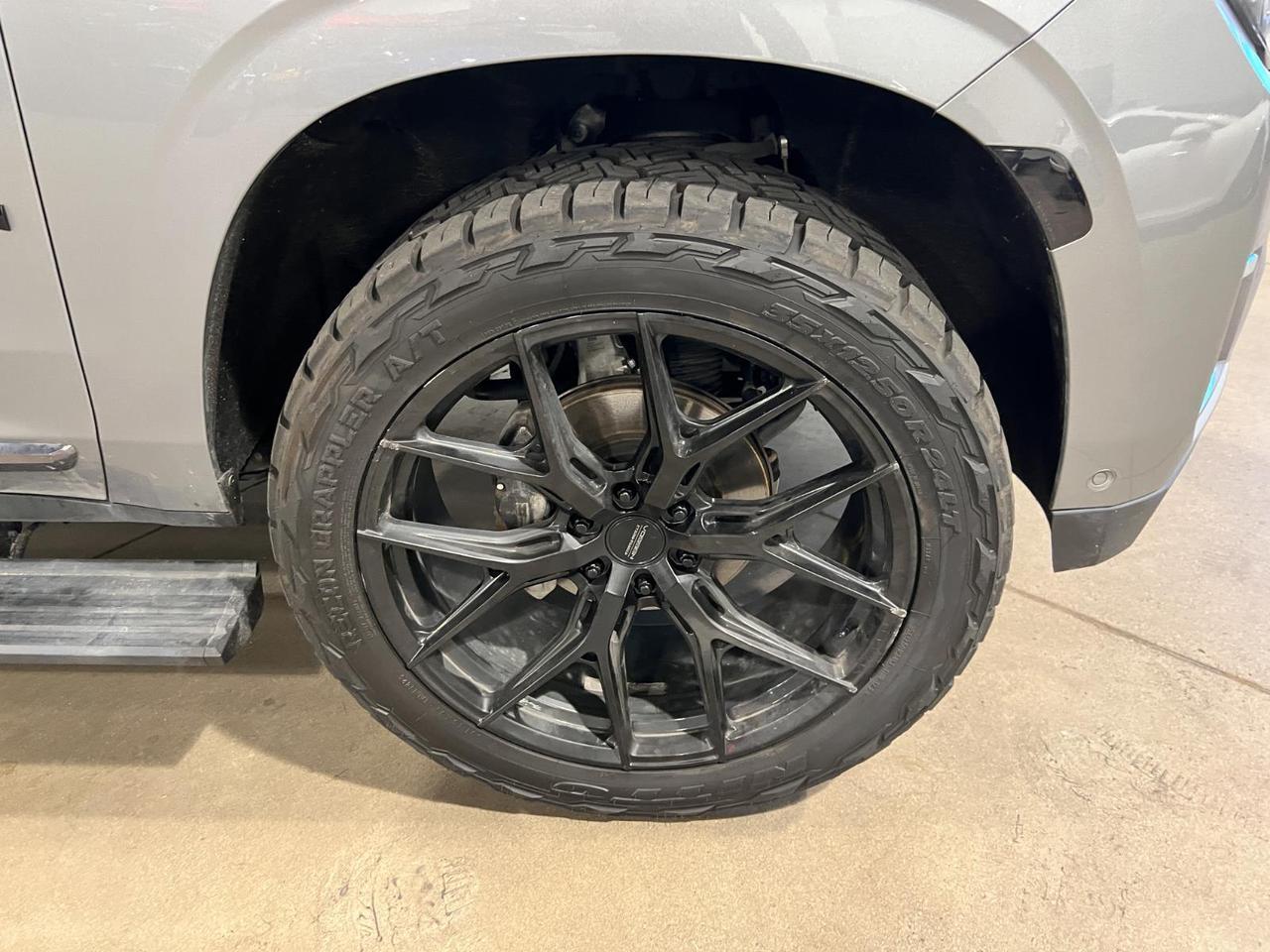2023 GMC Yukon XL Denali Ultimate Parker CO