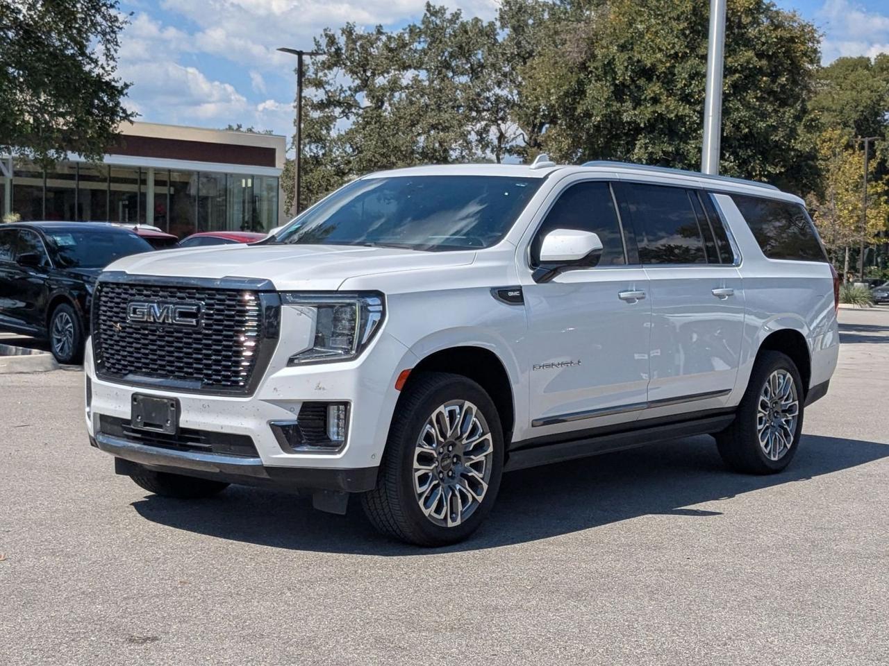 2023 GMC Yukon XL Denali Ultimate