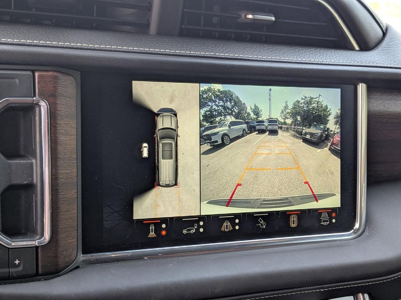 2023 GMC Yukon XL Denali Ultimate