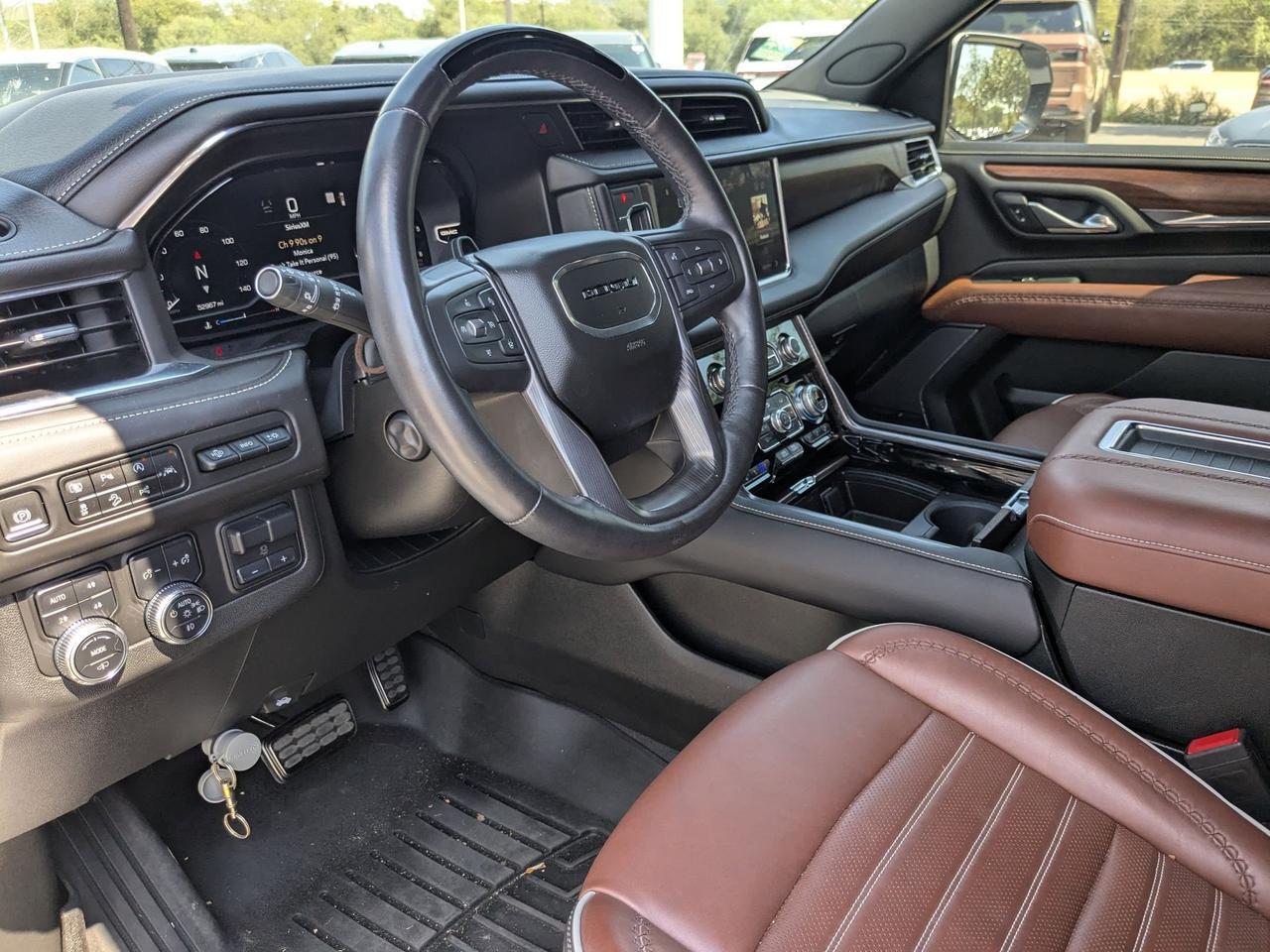 2023 GMC Yukon XL Denali Ultimate